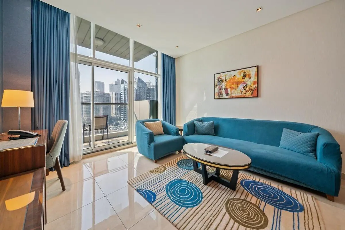 Modern 1Br Canal & Burj View & Pool & Gym Access Dubai