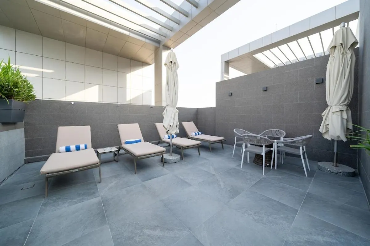 Apartment Modern 1Br Canal & Burj View & Pool & Gym Access Dubai