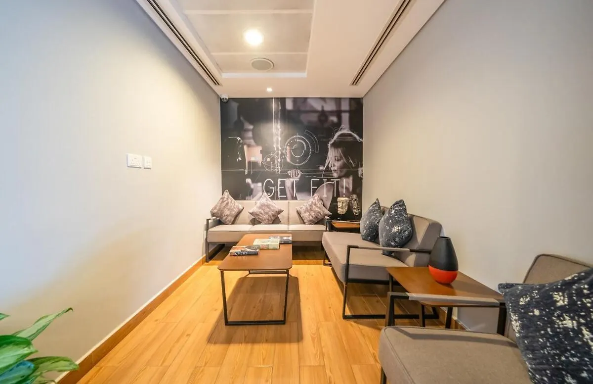 Modern 1Br Canal & Burj View & Pool & Gym Access Dubai