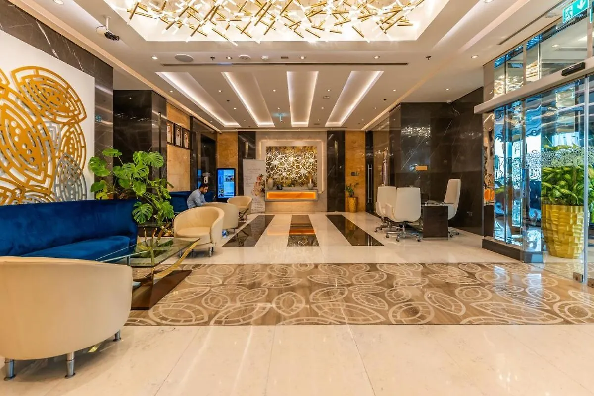 Modern 1Br Canal & Burj View & Pool & Gym Access Dubai