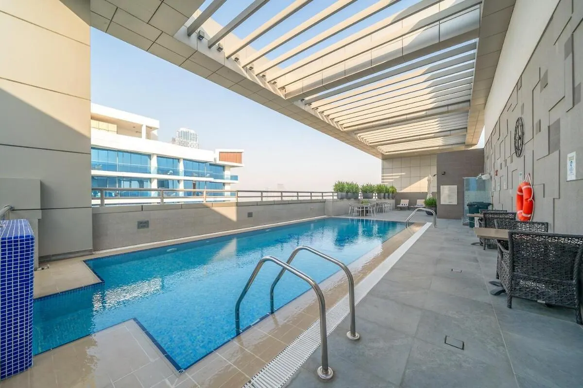Apartment Modern 1Br Canal & Burj View & Pool & Gym Access Dubai
