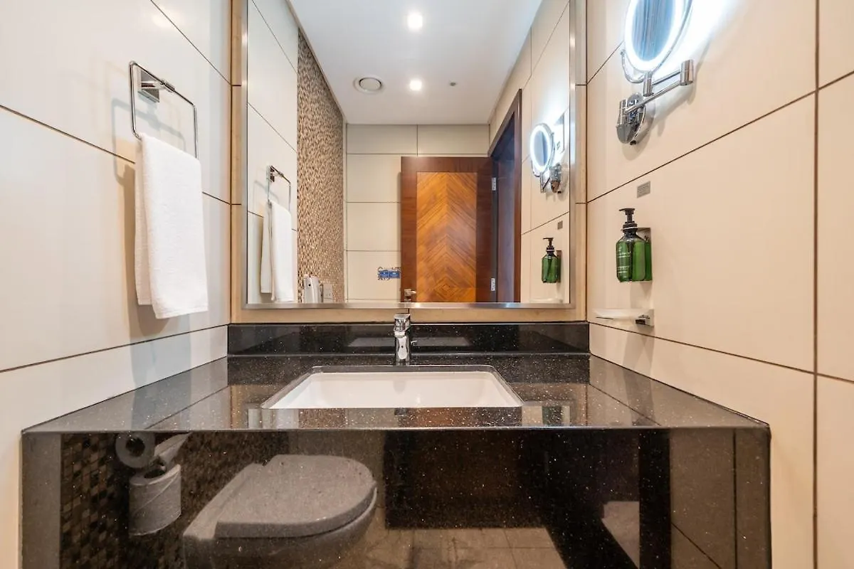 Apartment Modern 1Br Canal & Burj View & Pool & Gym Access Dubai United Arab Emirates