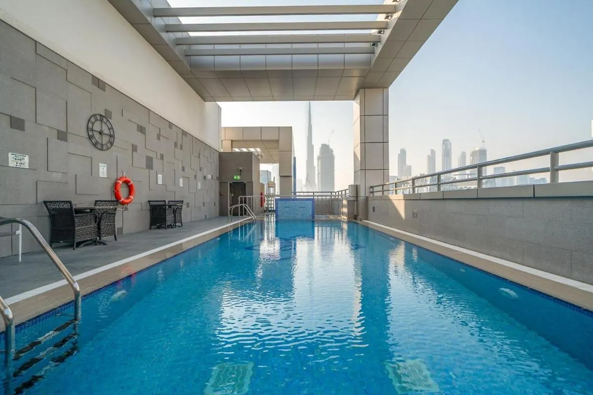 Modern 1Br Canal & Burj View & Pool & Gym Access Dubaj 0*,  Spojené arabské emiráty